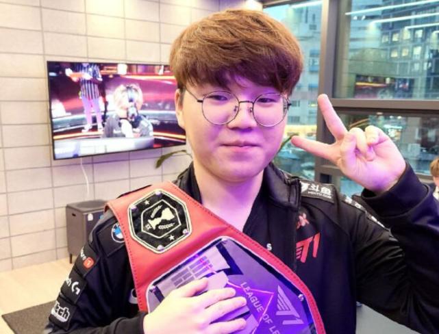 现往往陷于 现往往陷于