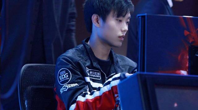 持与努力的 持与努力的