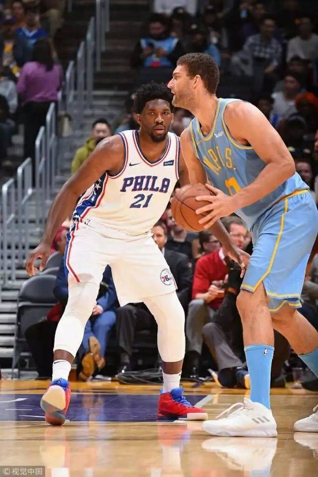 对年轻球员 对年轻球员